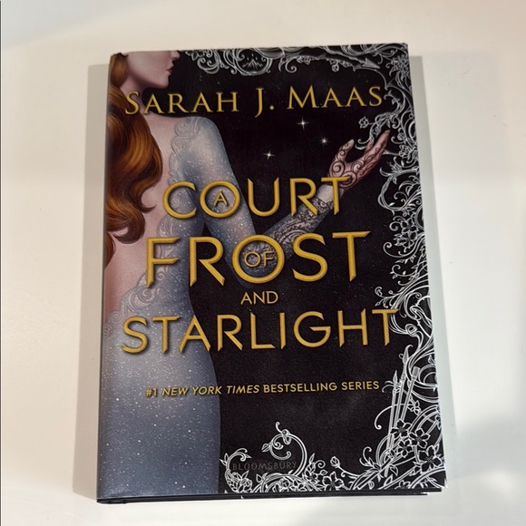 Bloomsbury Market Other - Sarah J. Maas. A Court of Frost and Starlight